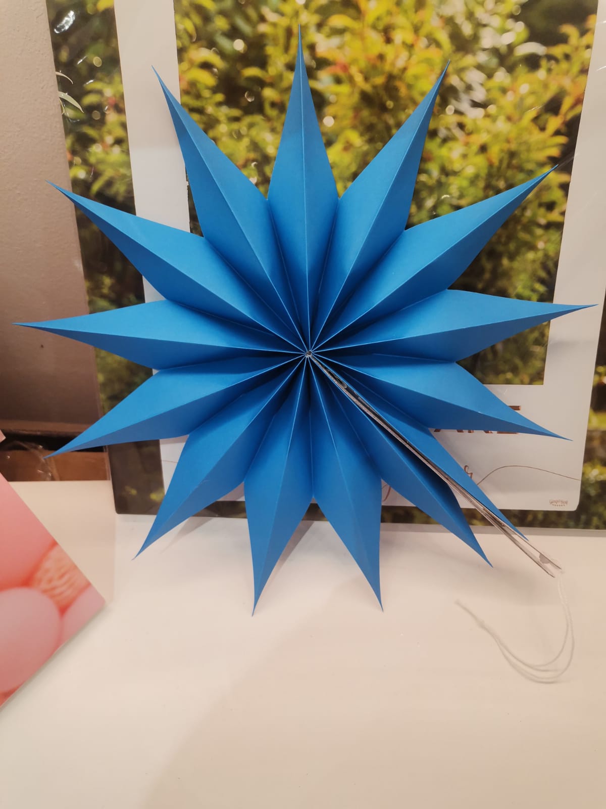 Star shaped paper decoration