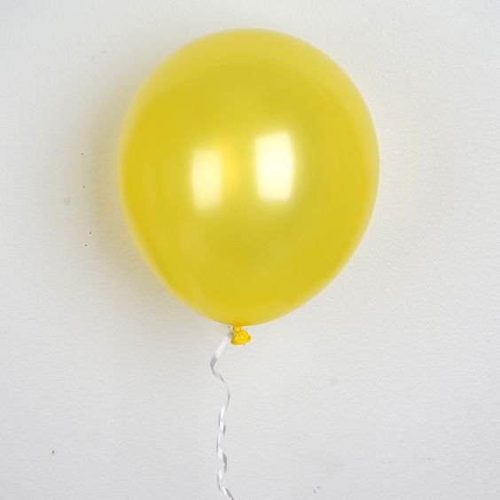 Latex balloon matte yellow